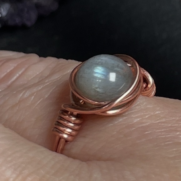 Labradorite Gemstone Bare Copper Artisan Designed Ring - Picture 2 of 16